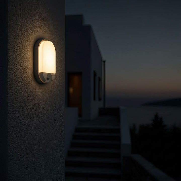Maclean MCE340 LED-Lampe mit Infrarot-Bewegungssensor Wandleuchte Innen-/ Außenbeleuchtung 1100lm 15W IP54 Weiß