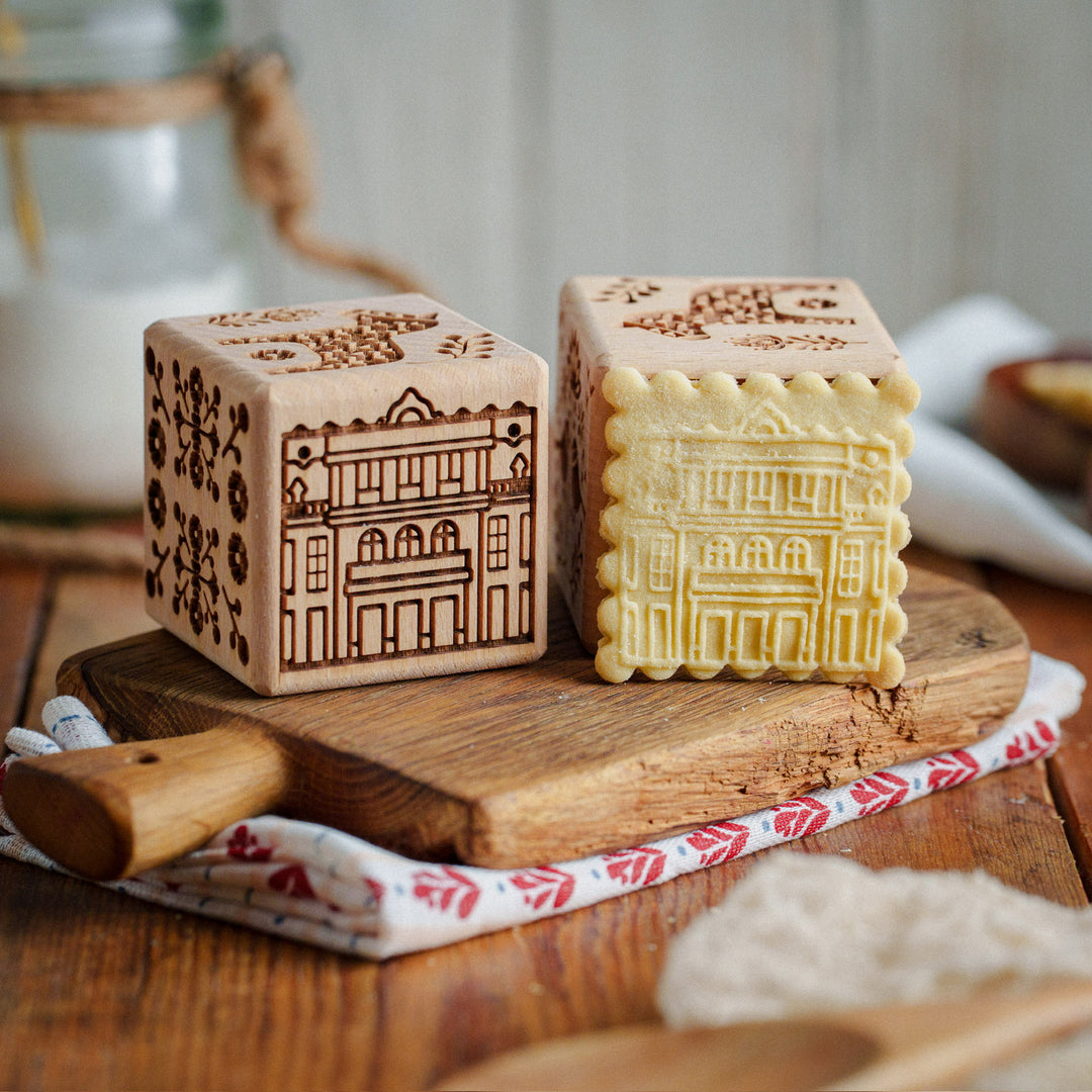 Goody Woody gravierter Kuchenwürfel, 6 cm, Buchenholz, 6 Motive, skandinavischer Stil