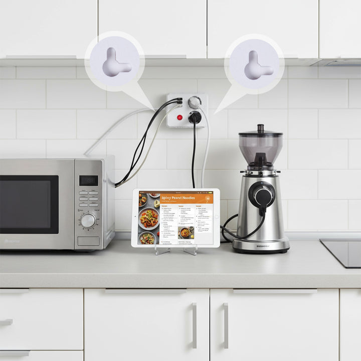 Maclean Steckdosenleiste, Verlängerungskabel 2 Steckdosen + 3xUSB, 110-240V AC 50/60Hz, 2,1A max 2500W, 3 m, weiß, MCE388 W