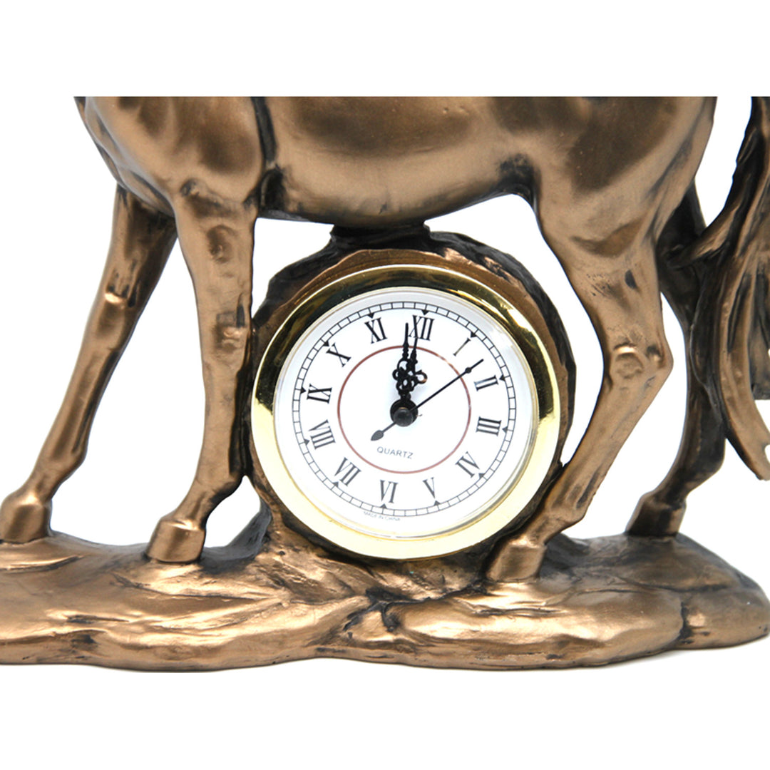 Stehende Pferdefigur, Uhr, dekorative Bronzeskulptur, Königin Isabel