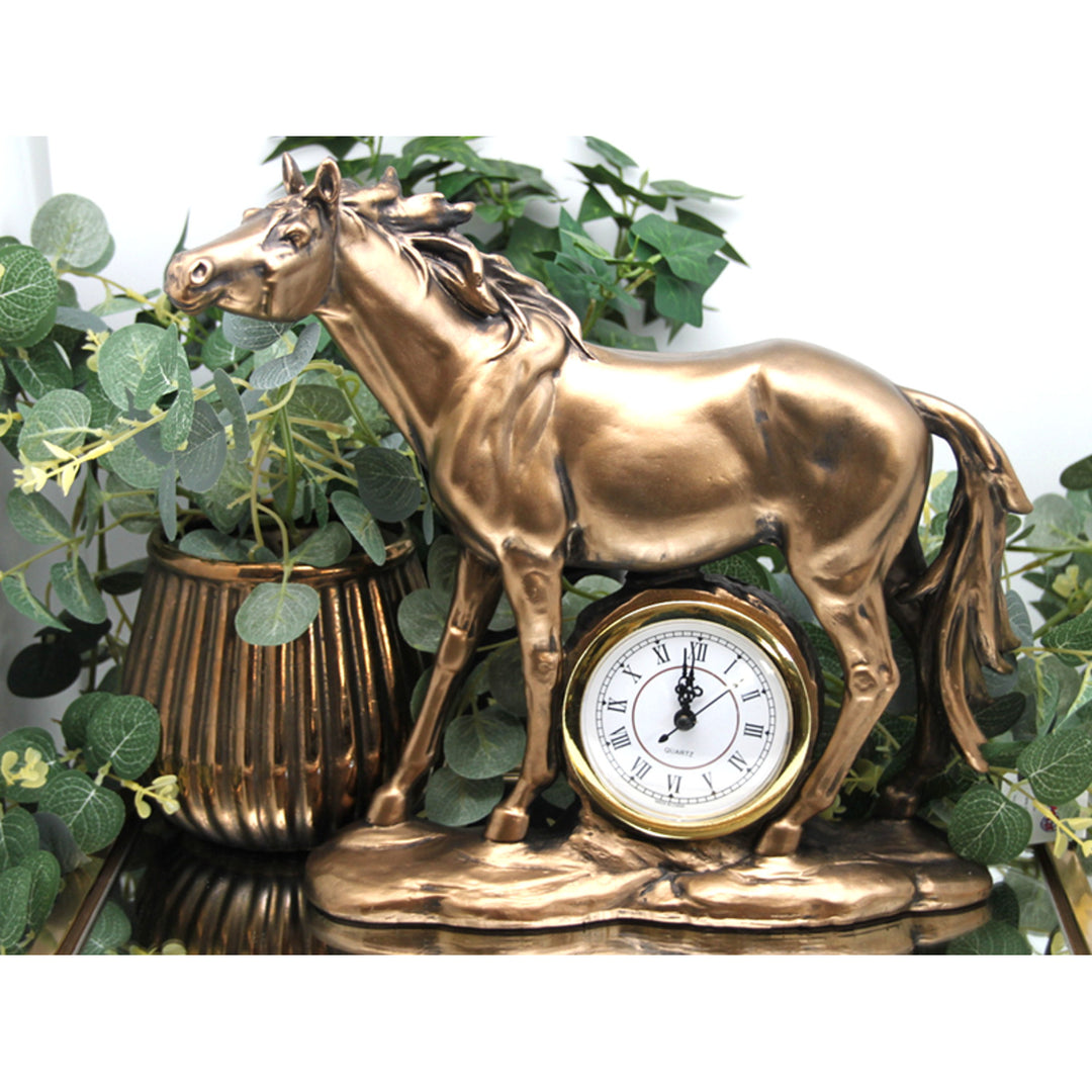 Stehende Pferdefigur, Uhr, dekorative Bronzeskulptur, Königin Isabel