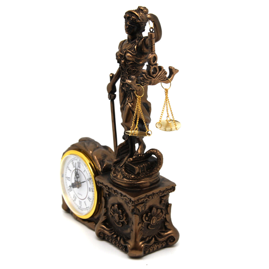 Figur der Themis mit Waage und Schwert, Uhr, Bronzedekor, Königin Isabel