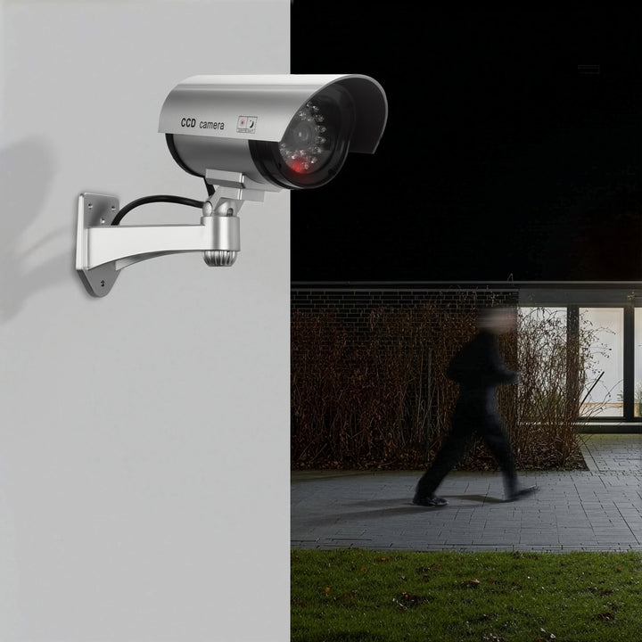 Kamera-Attrappe mit blinkender LED IR1100 S IR extern + 2x Varta Industrial AA Batterien