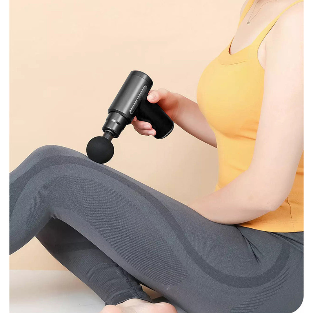 Massagegerät für die einfache und schnelle Massage verspannter Muskeln, Media-tech, 4 austauschbare Massageköpfe, MT6521