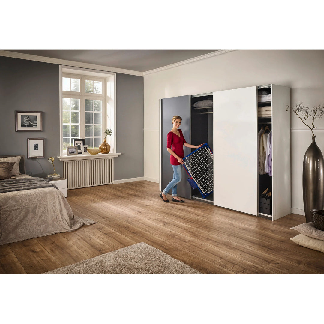 Pegasus 180 Solid Plus Wäscheständer von Leifheit, Leinenlänge 18 m, stabile parallele Standbeine, wetterfest, 2 Wäscheklammern, 81510