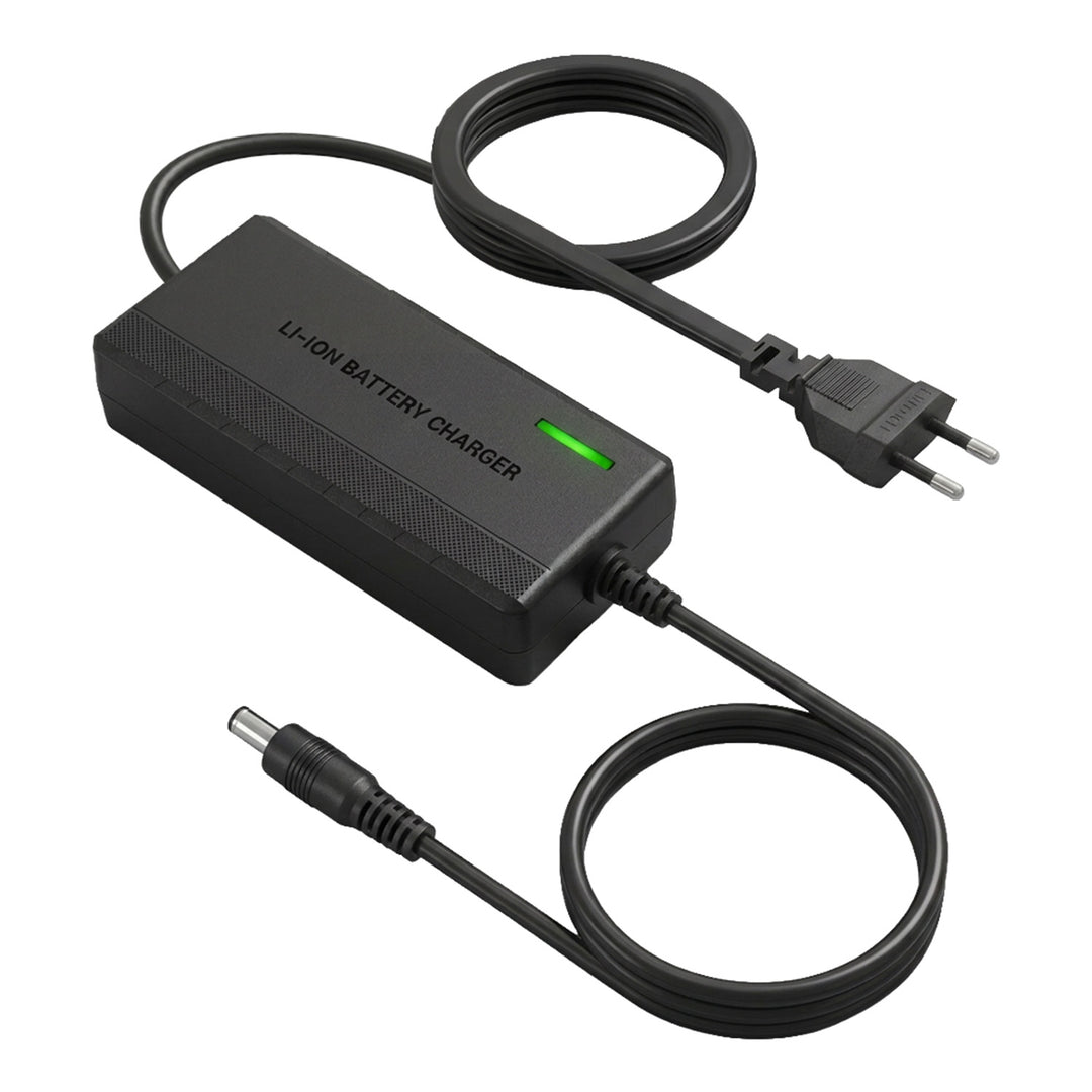 Universelles Ladegerät / Netzteil von Maclean Energy für E-Scooter, 42 V DC, 2 A, max. 85 W, Schnellladung, 6 Stecker, MCE667