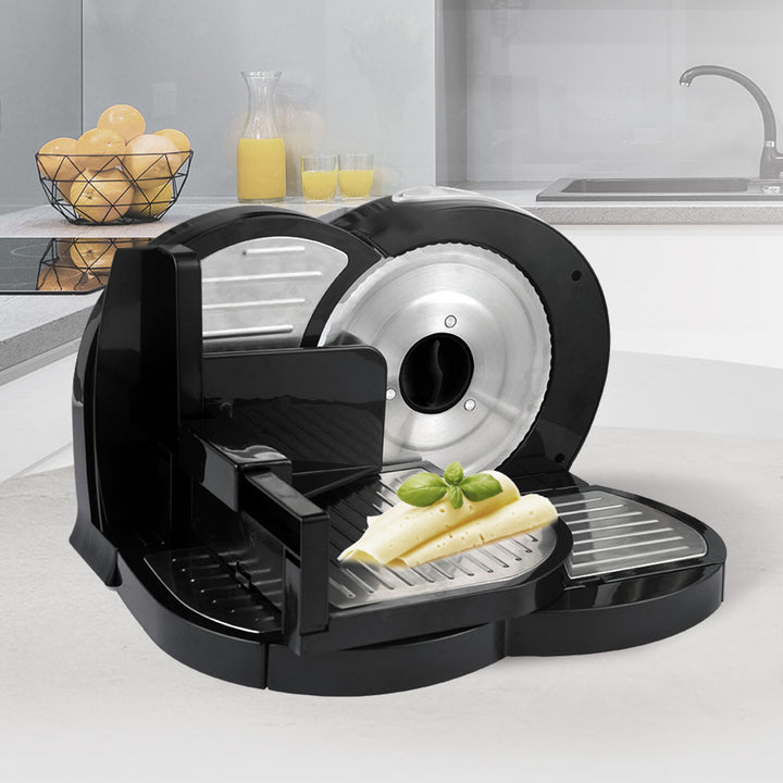 Maestro-Schneidemaschine, Leistung 400 W, Schnittbereich von 0 bis 15 mm, Klinge aus Edelstahl, drei Schnittgeschwindigkeiten, mit Niederhalter und Auffangschale im Lieferumfang, MR-591