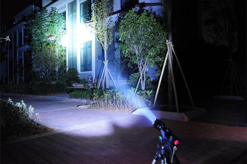 Maclean Energy MCE220 - Mit aufladbarem Akku u. Fahrradhalterung