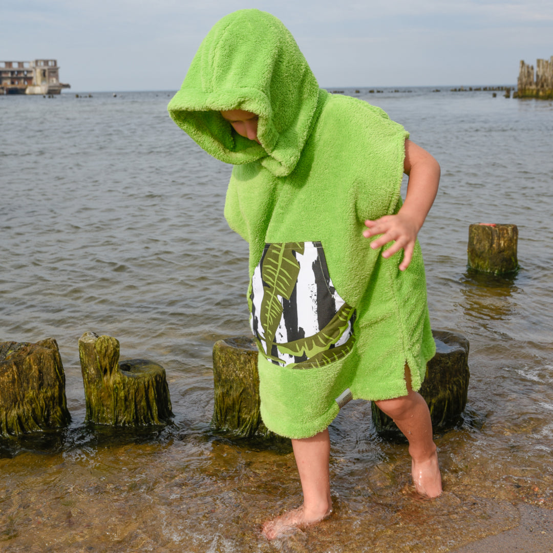 Lil Hug Surf Poncho Handtuch Ideal für Schwimmen und Strand Badetuch Handtuch Kapuzenbadetuch 3-6 Jahre (Grün)