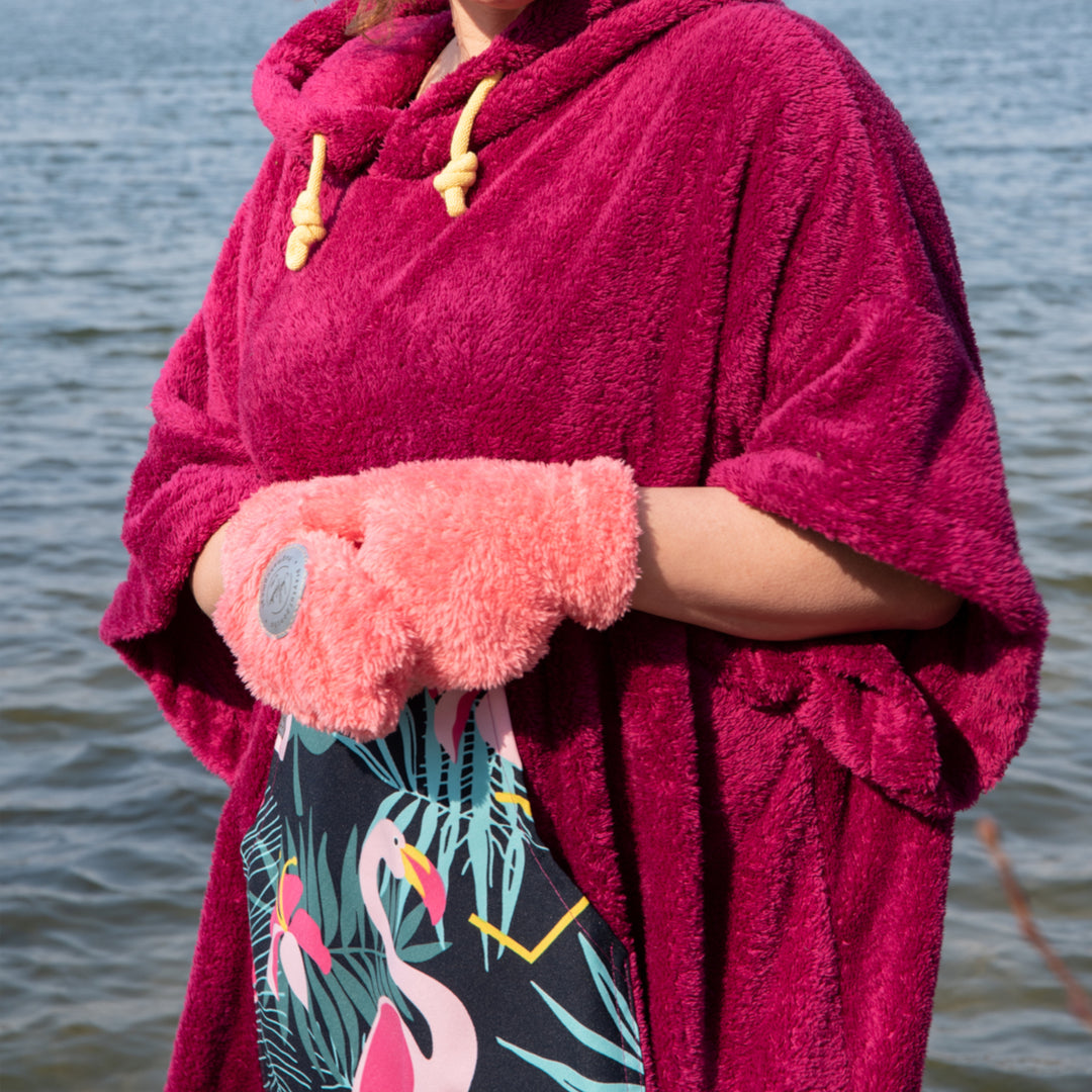 Hug SIS Surf Poncho Handtuch Ideal für Schwimmen und Strand Badetuch Poncho mit Ärmel Handtuch Kapuzenbadetuch (Fuchsie, Flamingo)