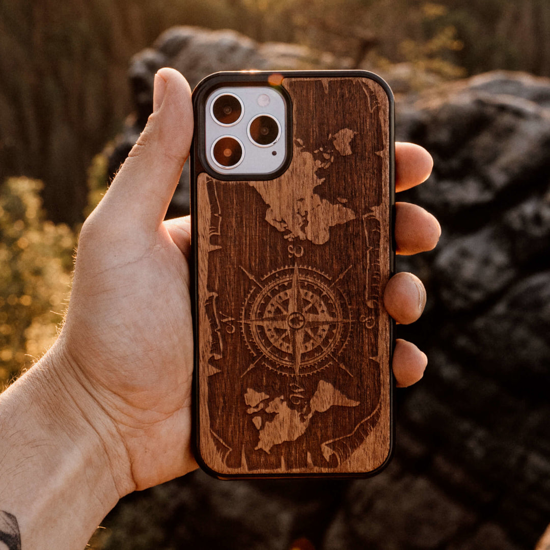 HOLZETUI IPHONE 13 MINI WIND ROSE MERBAU HOHE QUALITÄT