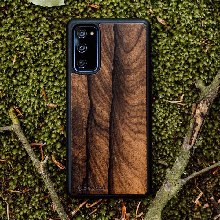 HOLZETUI IPHONE 12 / 12 PRO ZIRICOTE HOHE QUALITÄT