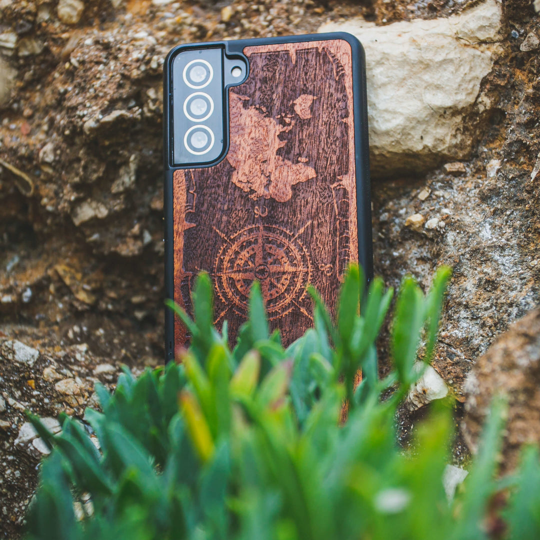 HOLZETUI IPHONE 12 MINI WIND ROSE MERBAU HOHE QUALITÄT